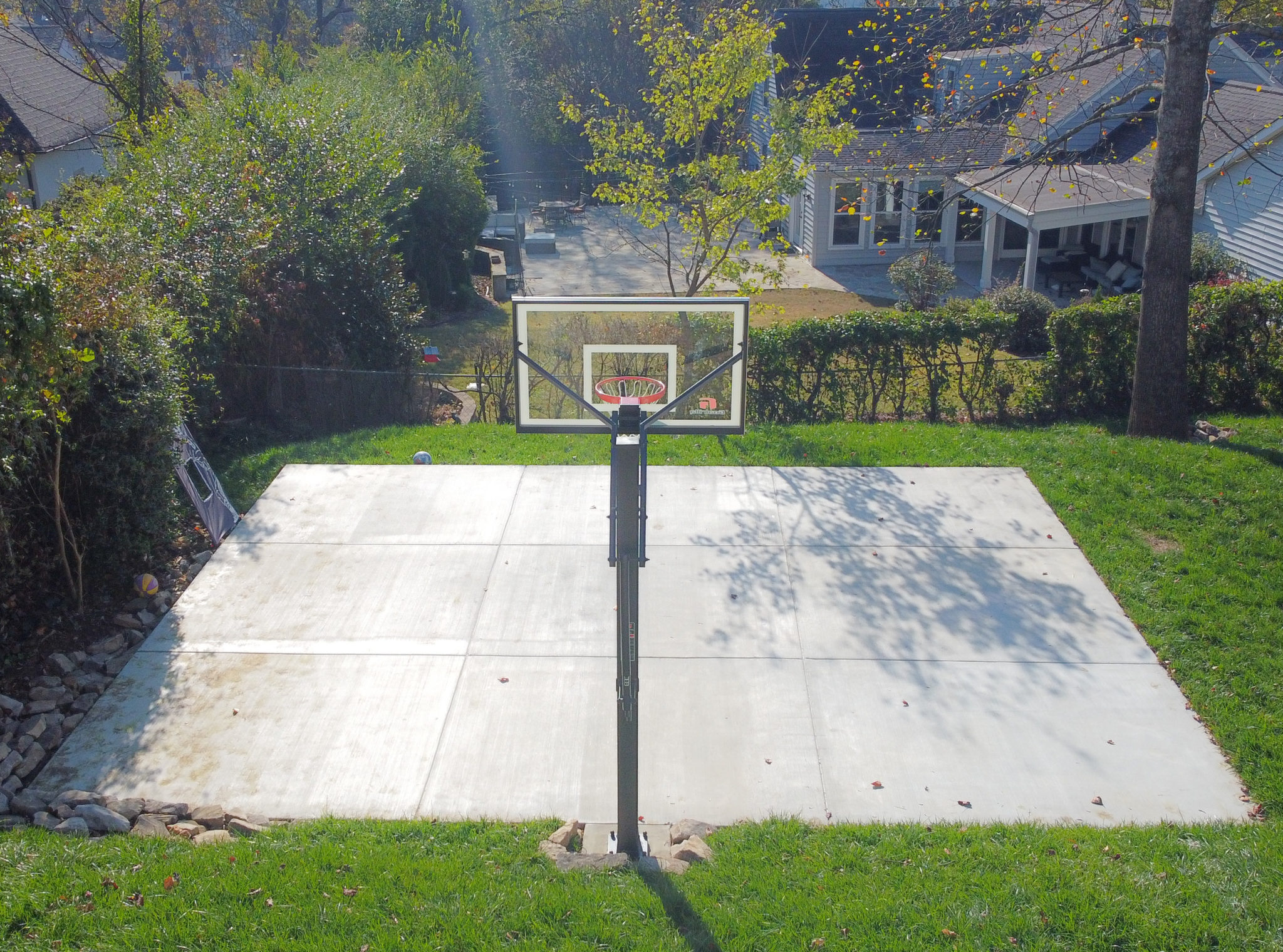 Image of a concrete basketball court installed by Chattanooga Concrete Co