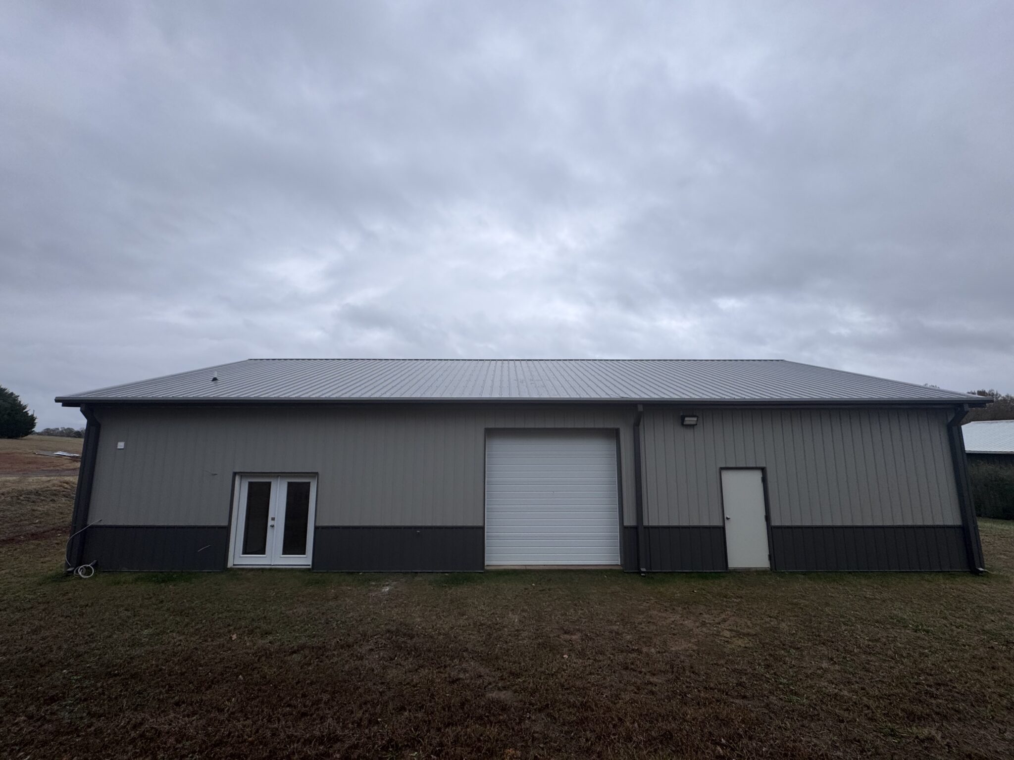 Image of the front of a metal building in Chattanooga
