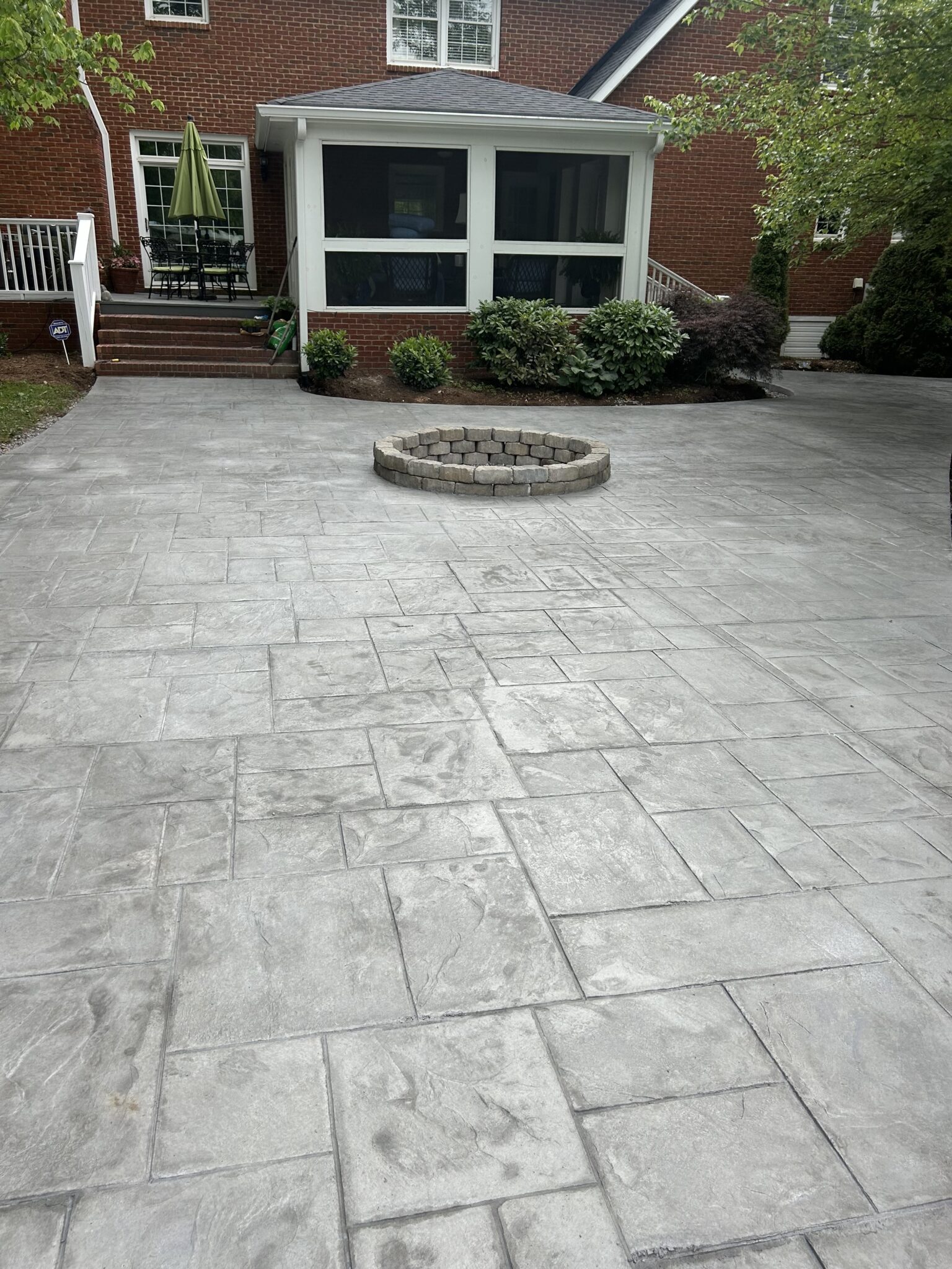 Stamped concrete pattern with fire pit